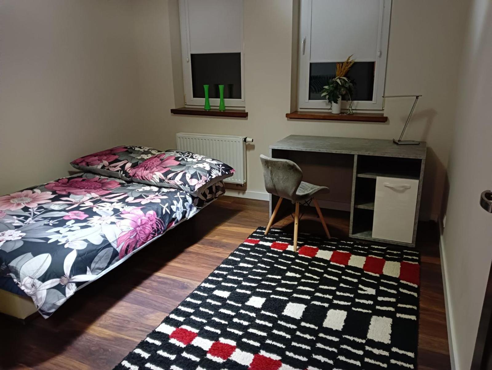 Apartament 80M2 Z 70M2 Tarasem -W Pelni Wyposazony - Wyjatkowe Centrum Miasta Włocławek Esterno foto